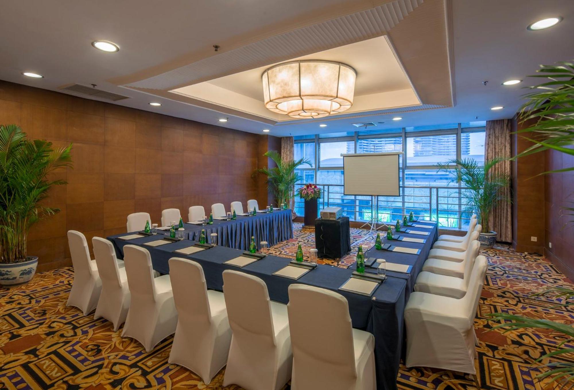 Holiday Inn Chengdu Century City-Easttower Bagian luar foto